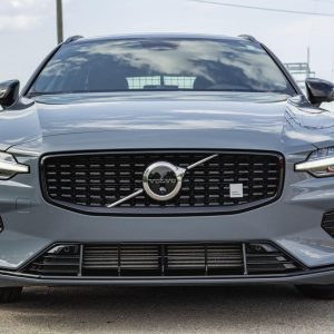 2023 Volvo V60 Recharge T8 Polestar Engineered